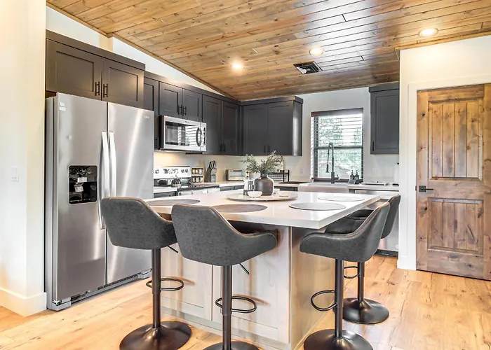 Holiday home Brand New Modern Mountain Loft In Show