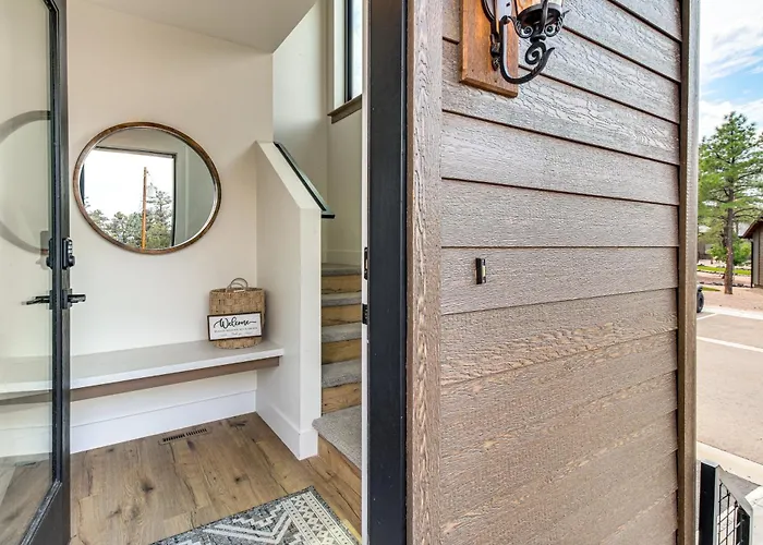 Brand New Modern Mountain Loft In Show Holiday home Show Low